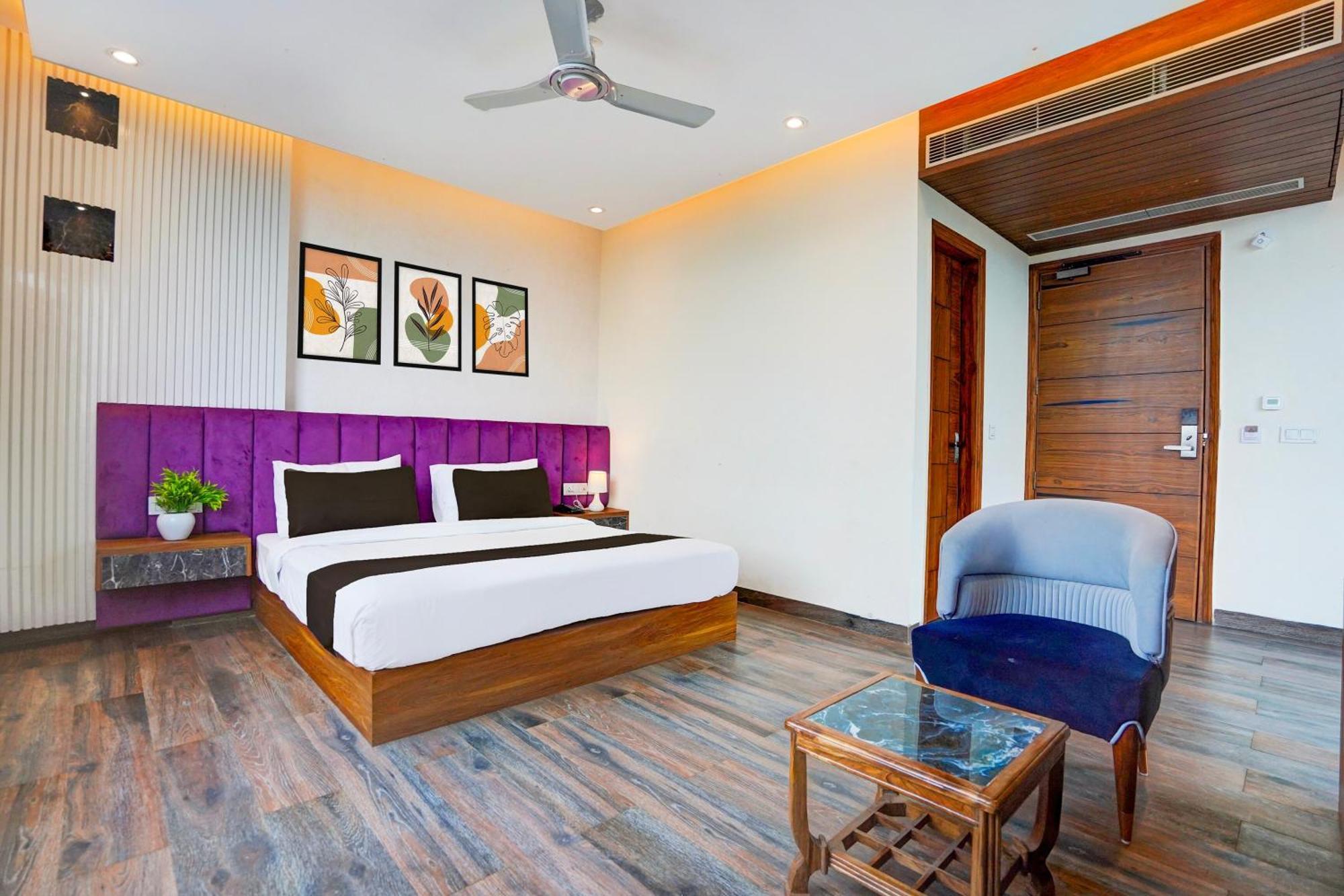 S R Plaza At Delhi Airport Hotel นิวเดลี ภายนอก รูปภาพ